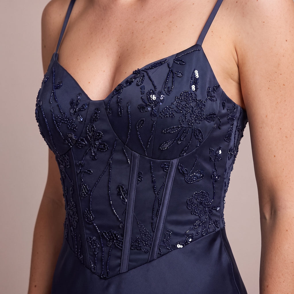 Vestito lungo in raso con corpetto paillettes MARLENE - Follie by Alice