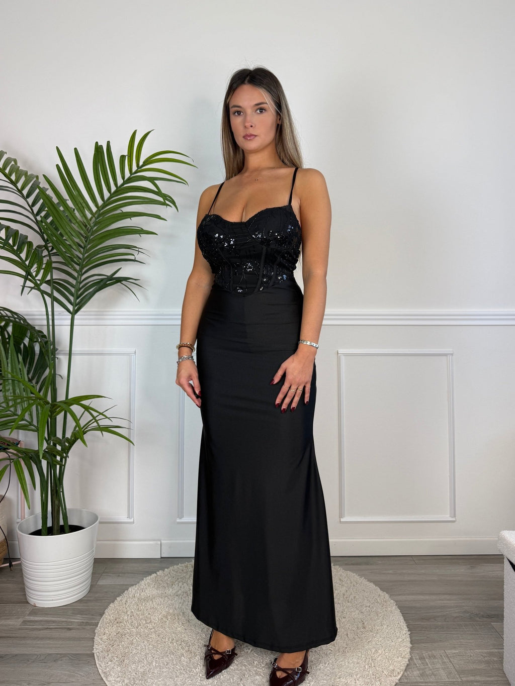 Vestito lungo in raso con corpetto paillettes MARLENE - Follie by Alice