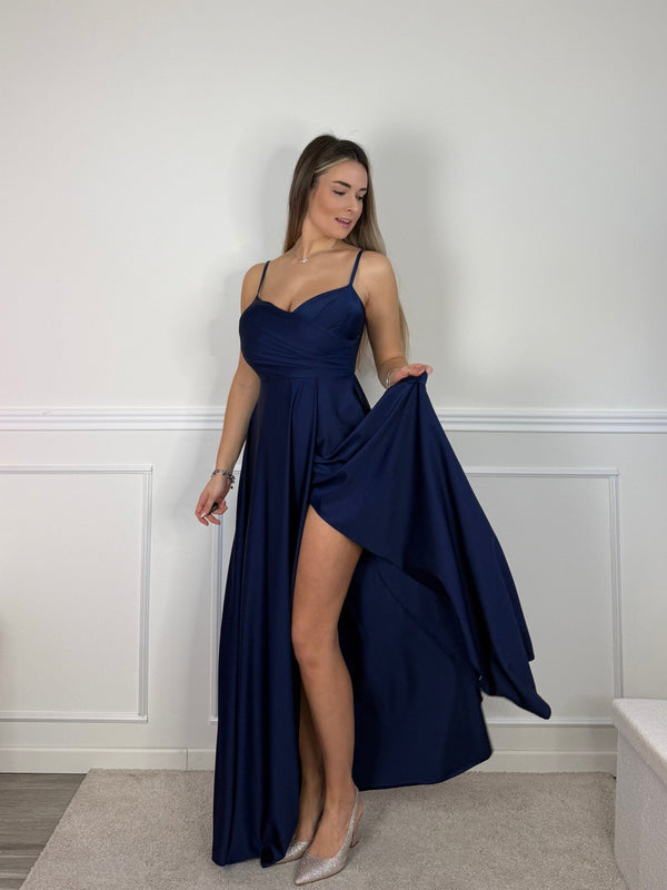 Vestito lungo in raso con drappeggio e gonna ampia con spacco - Follie by Alice