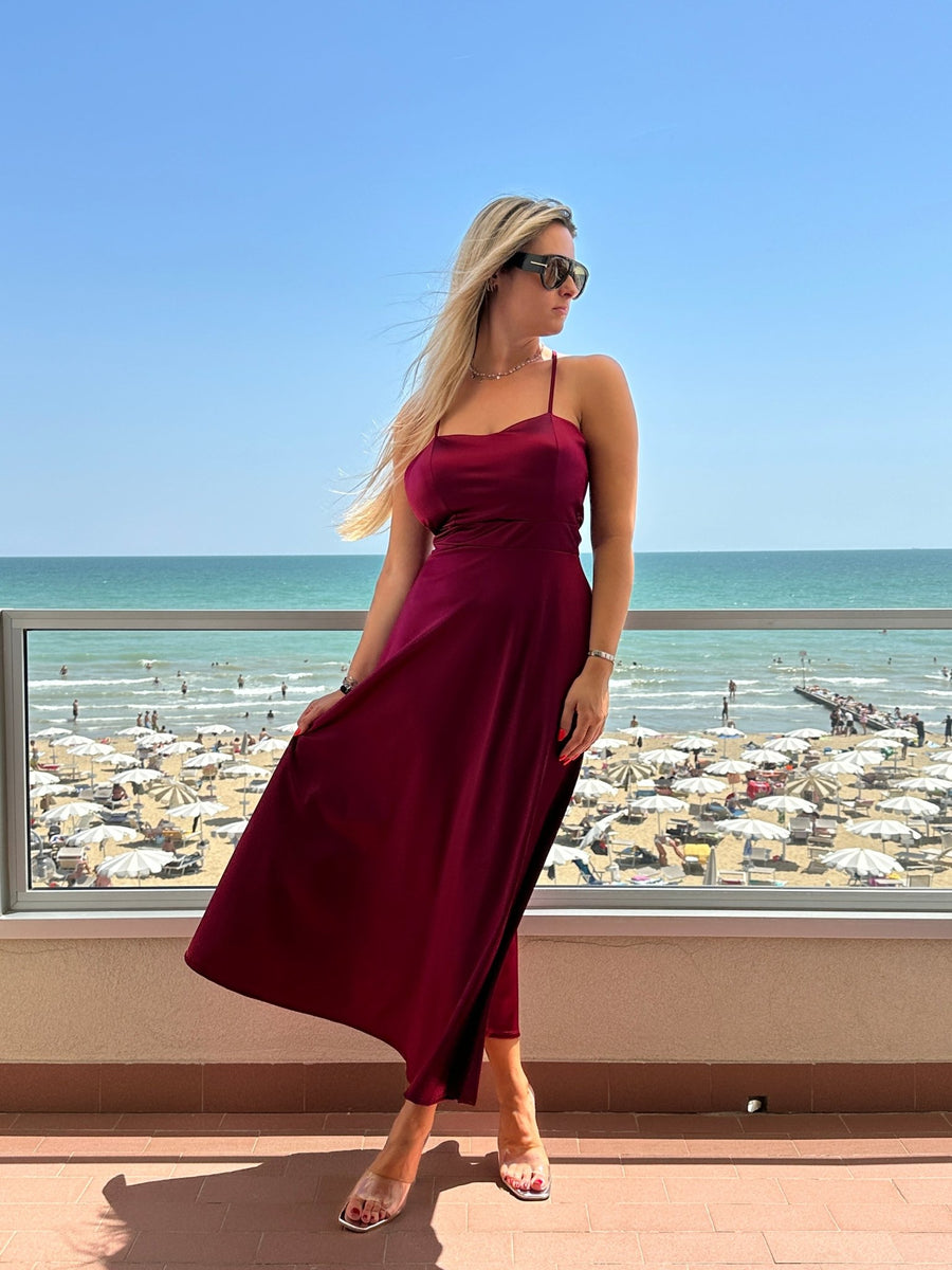 Vestito lungo in raso con gonna svasata – alternate