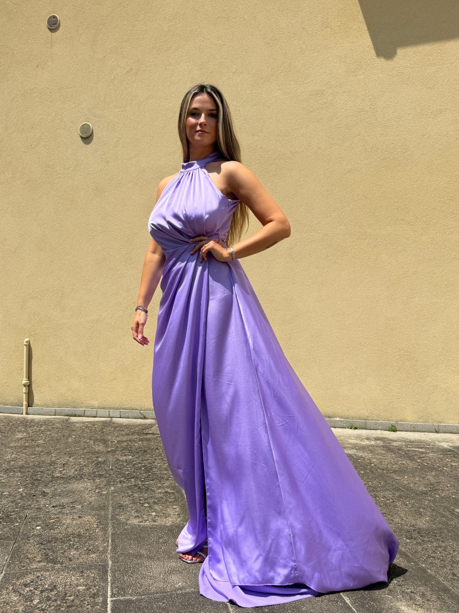 Vestito lungo in raso con spacco KRISTAL - Follie by Alice