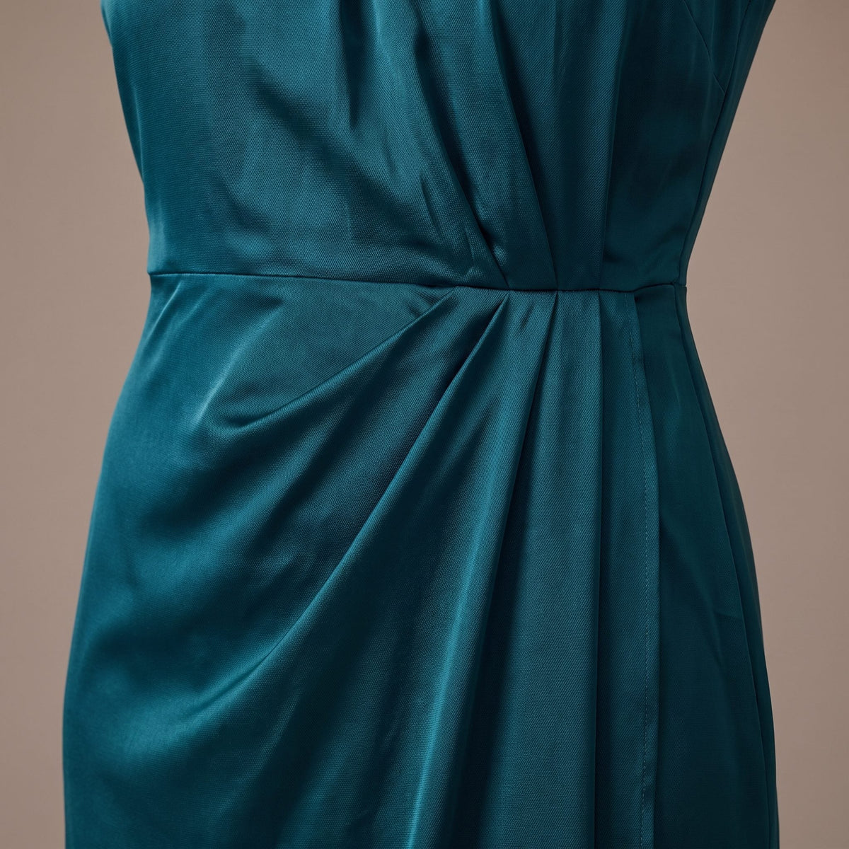Vestito lungo in raso con spacco KRISTAL - Follie by Alice
