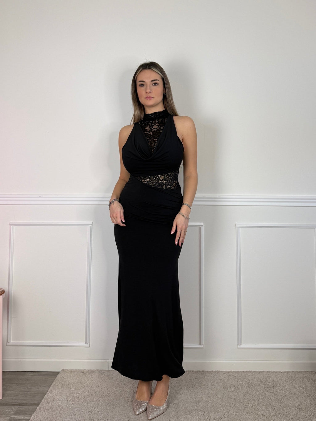 Vestito lungo in raso con top in pizzo e scollo drappeggiato - Follie by Alice