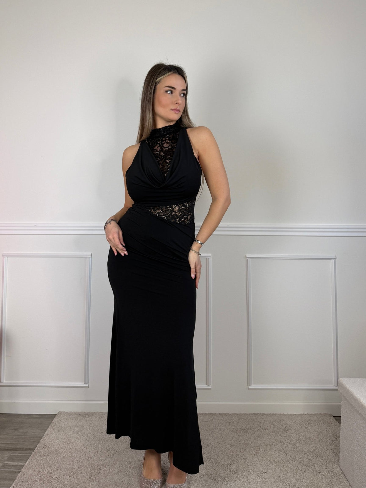 Vestito lungo in raso con top in pizzo e scollo drappeggiato - Follie by Alice