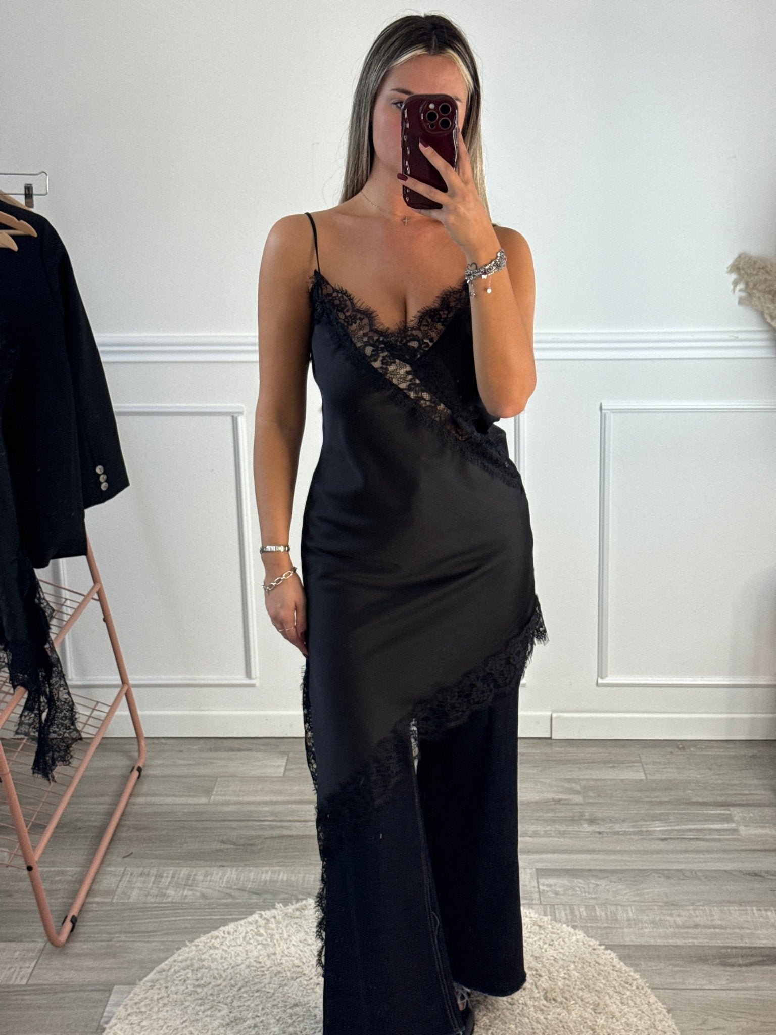 Vestito lungo in satin con ricami in pizzo - Follie by Alice