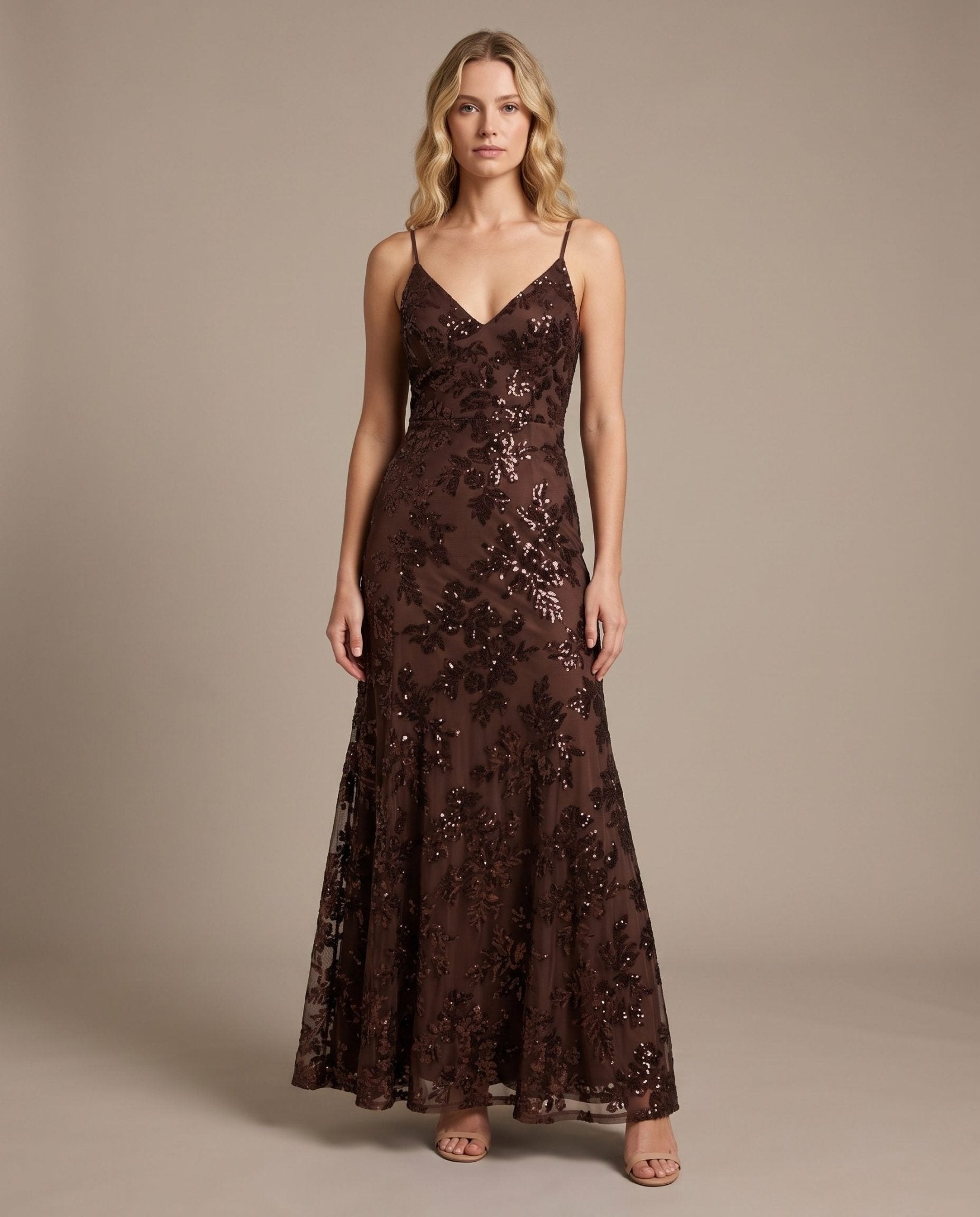 Vestito lungo in tulle con paillettes all-over ALLORO - Follie by Alice Immagine secondaria del prodotto