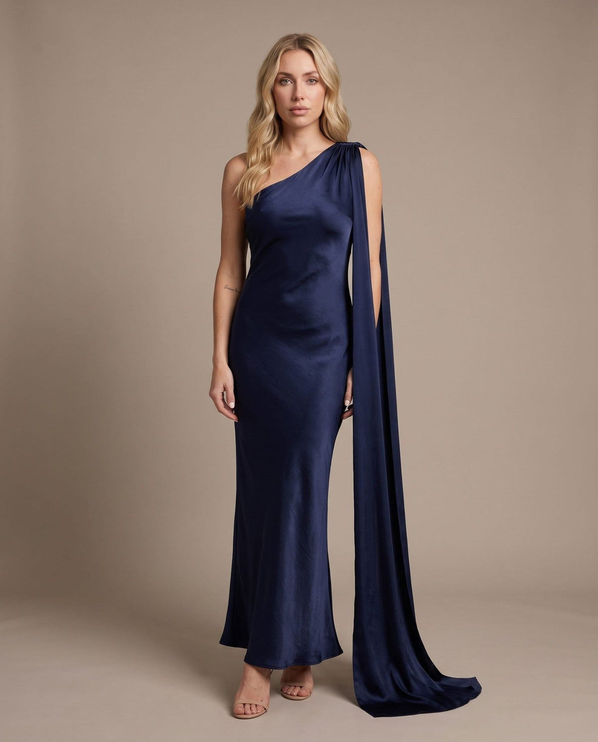Vestito lungo monospalla con fusciacca VELA - Follie by Alice