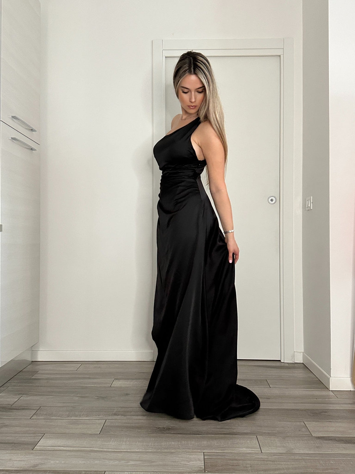Vestito lungo monospalla GLAMOUR - Follie by Alice