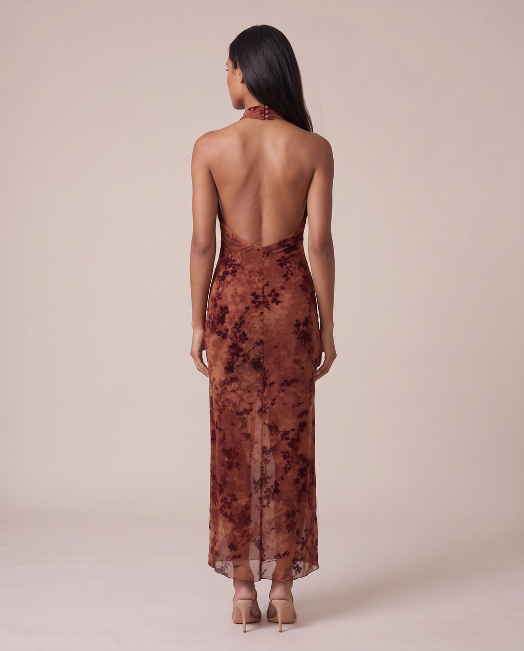 Vestito lungo velato con collo halter e ricami in pizzo di velluto SIENNA - Follie by Alice