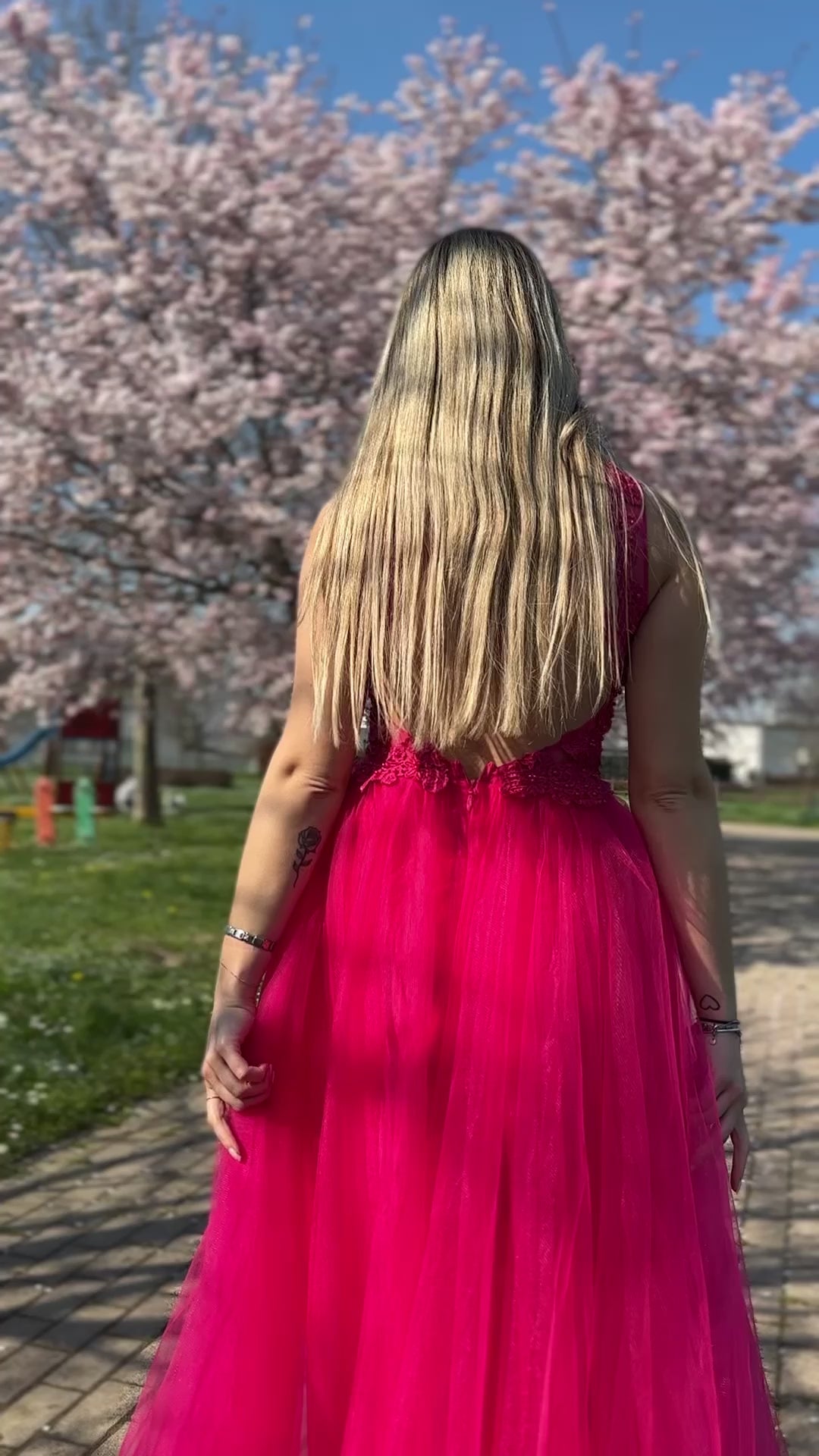 Abito fucsia in tulle con ricami in pizzo STAR - Follie by Alice