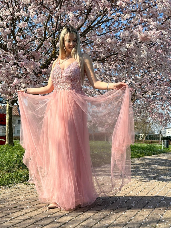 Abito rosa con gonna in tulle, ricami in pizzo e perline - Follie by Alice
