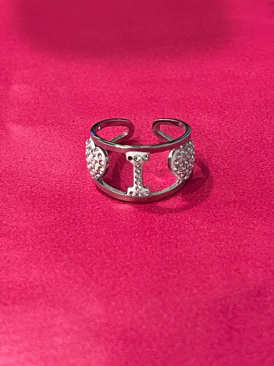 Anello argento con lettera e strass
