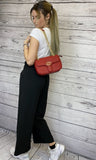 Borsa piccola rossa con tracolla in metallo e dettagli oro - Follie by Alice