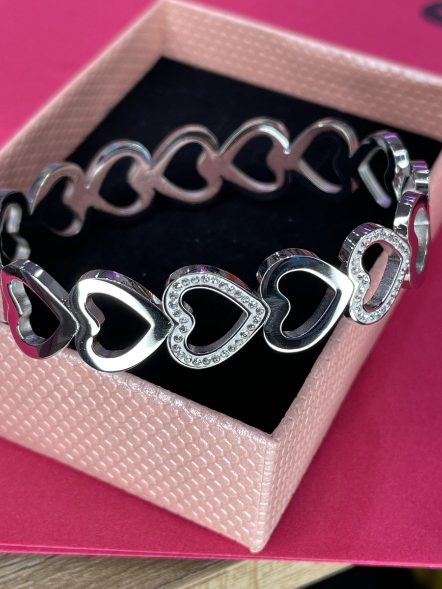 Braccialetto argento con cuoricini e strass