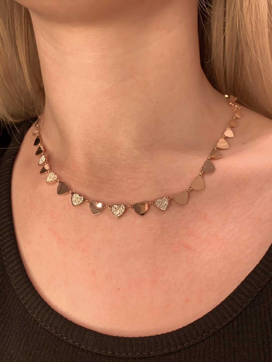 Collana oro con cuoricini e strass – alternate
