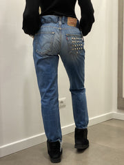 Jeans lunghi Levi's Vintage a caramella con borchie a piramide sulla tasca - Follie by Alice