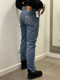Jeans lunghi Levi's Vintage a caramella con borchie a piramide sulla tasca - Follie by Alice