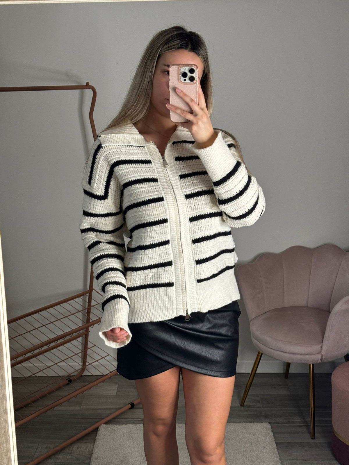 Maglione bianco a righe con zip - Follie by Alice