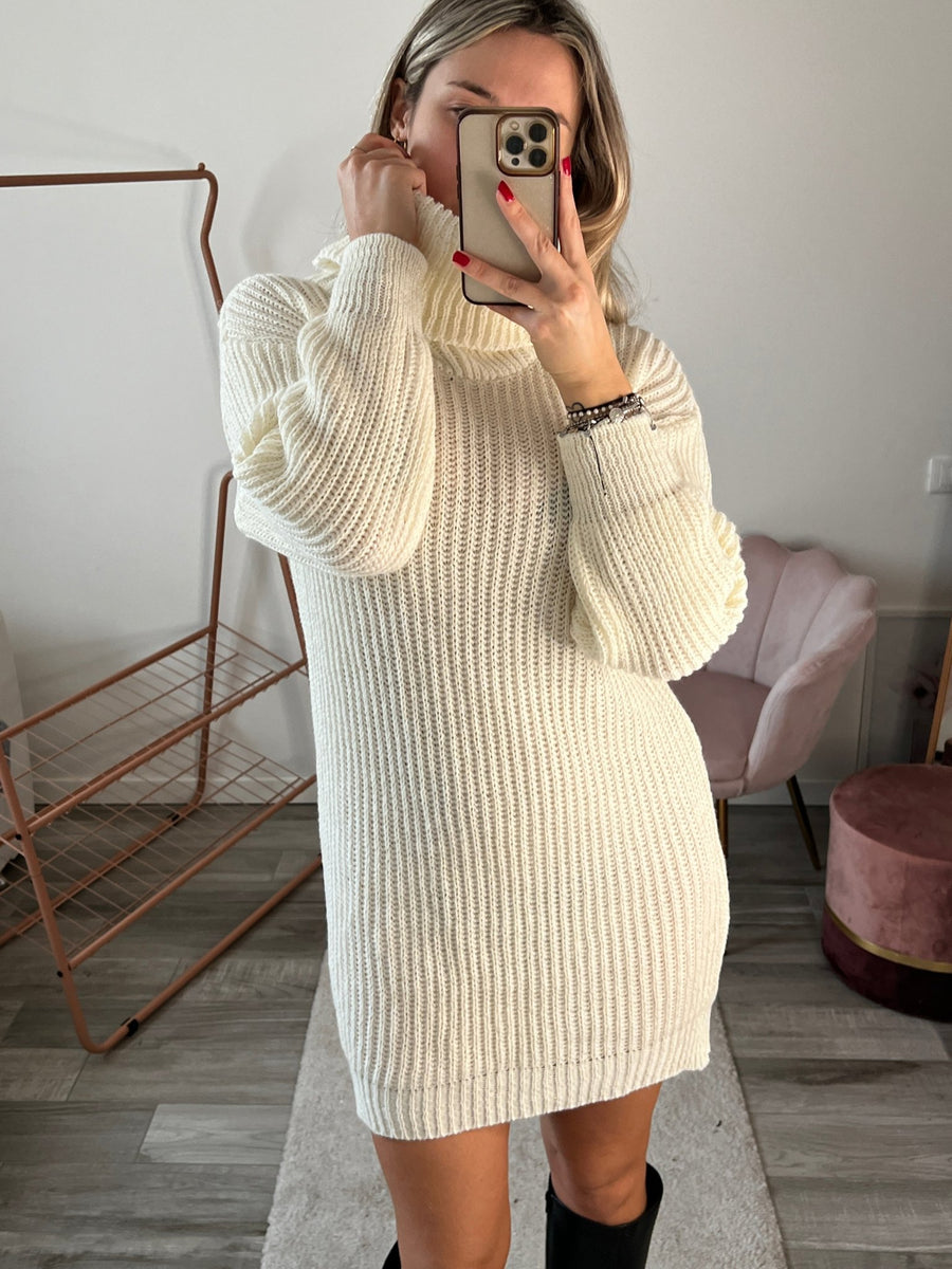 Maxi maglione vestito oversize a collo alto con brillanti