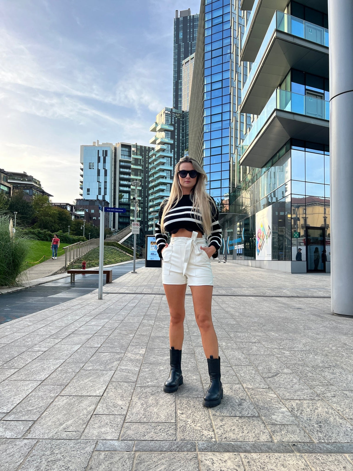 Pantaloncini effetto pelle EDGE - Follie by Alice