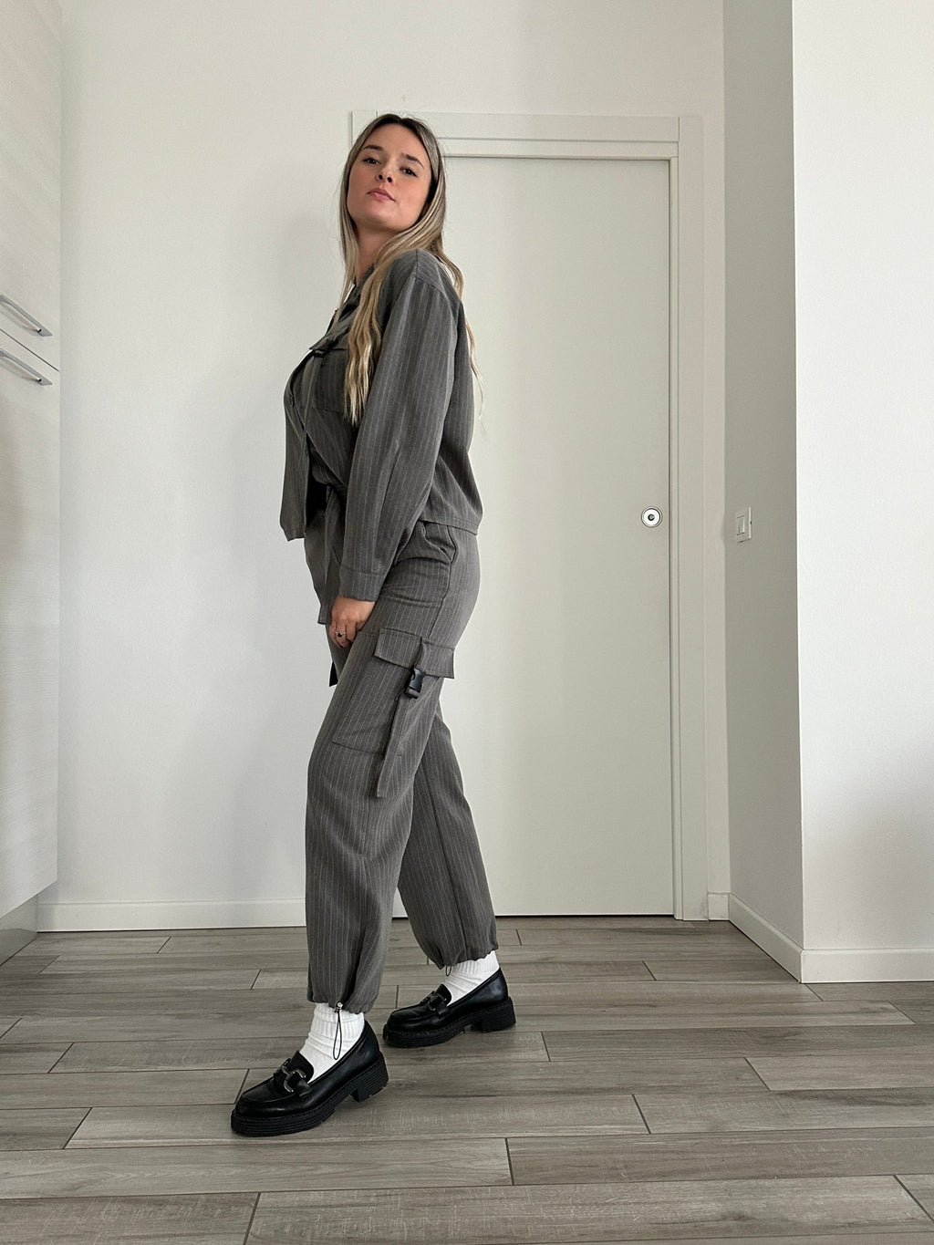 Pantaloni cargo a righe effetto gessato - Follie by Alice