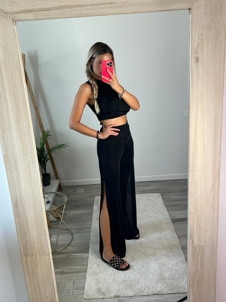Pantaloni neri satin con spacco - Follie by Alice