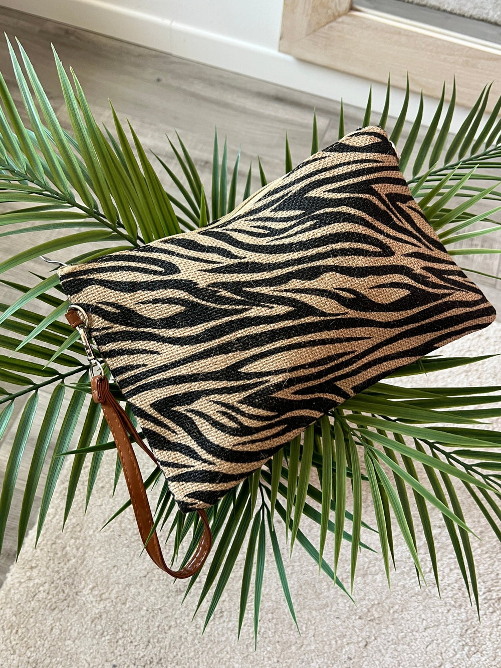 Pochette zebrata in juta - Follie by Alice