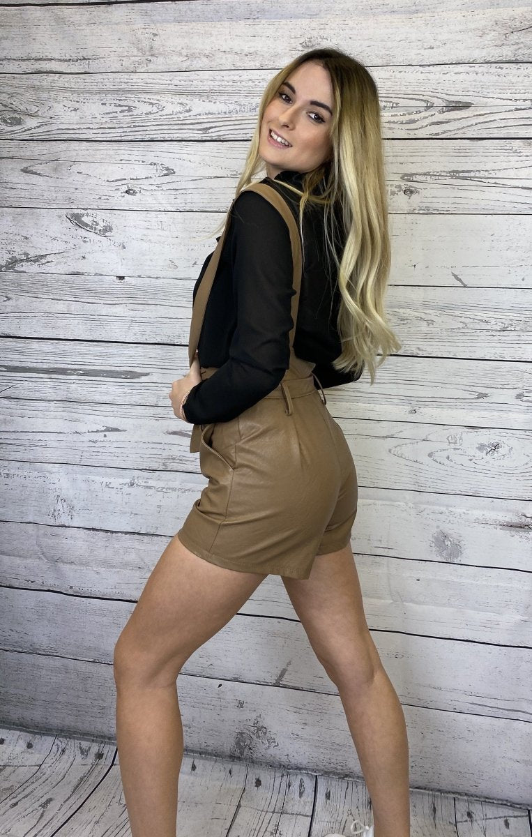 Salopette in similpelle color marrone chiaro con zip - Follie by Alice