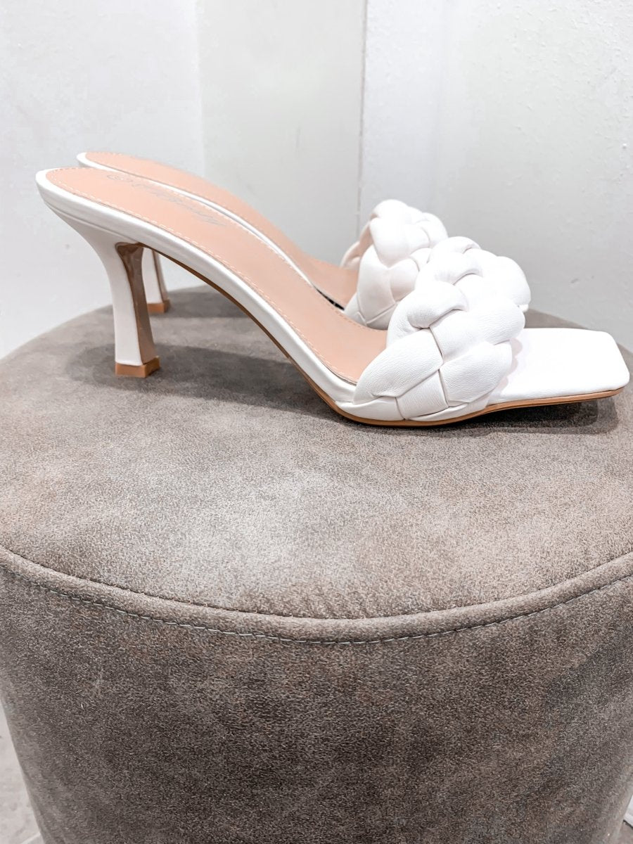 Sandali bianchi con fascia effetto intrecciato e tacco 8 cm - Follie by Alice
