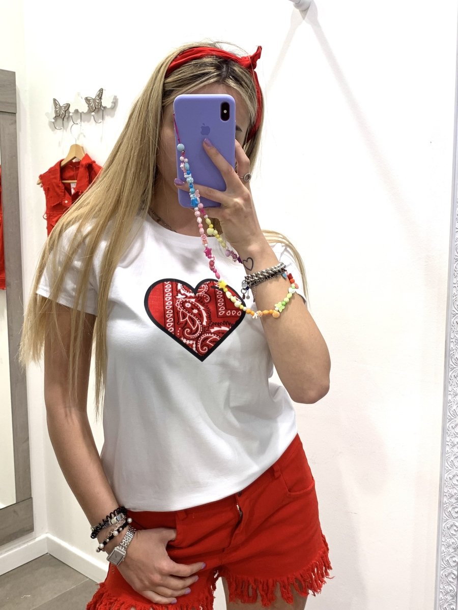 T-shirt bianca con cuore rosso e bandana - Follie by Alice