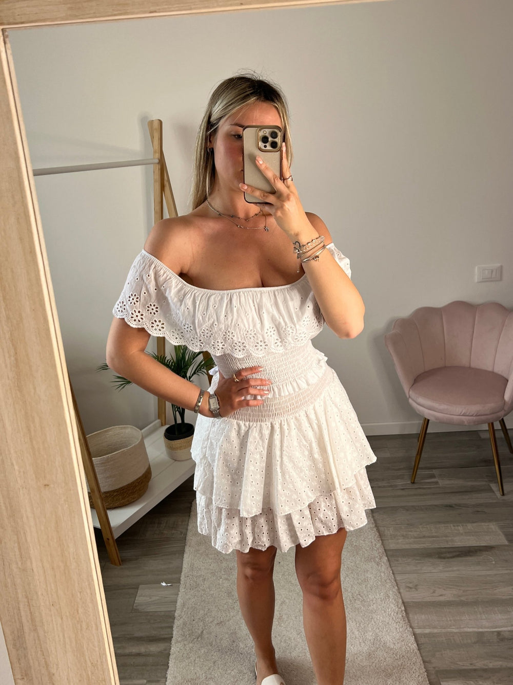 Top elasticizzato bianco con ricami - Follie by Alice