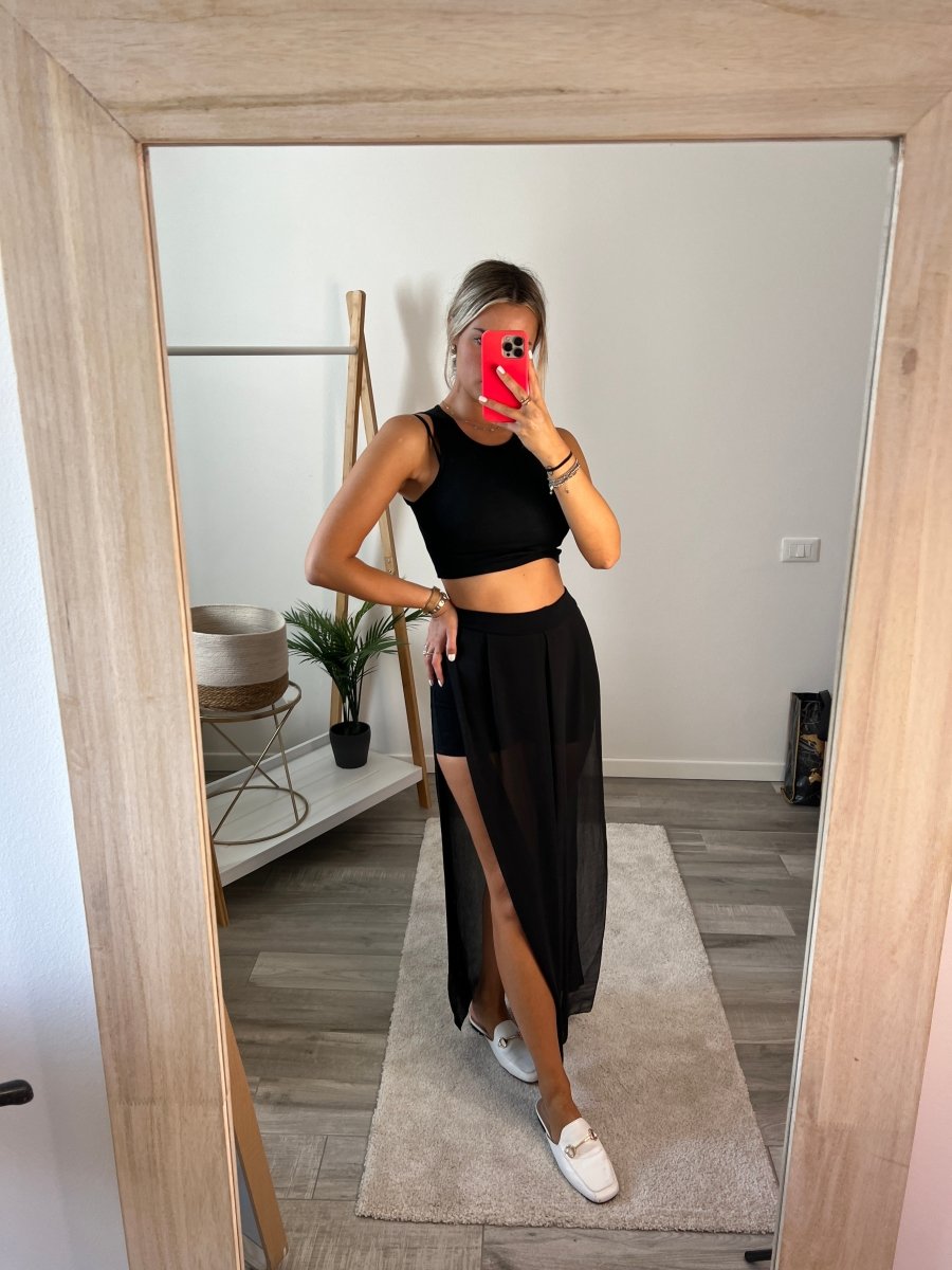Top nero a costine – alternate