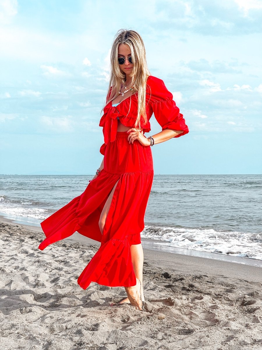 Top rosso con fiocco e maniche a palloncino – alternate