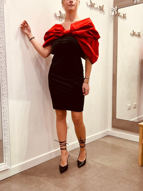 Tubino nero in ciniglia con maxi - fiocco rosso - Follie by Alice