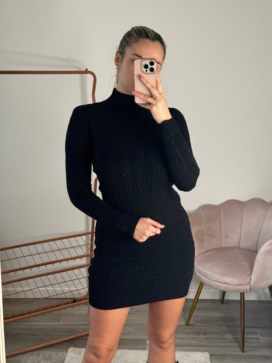 Vestitino in maglia a trecce